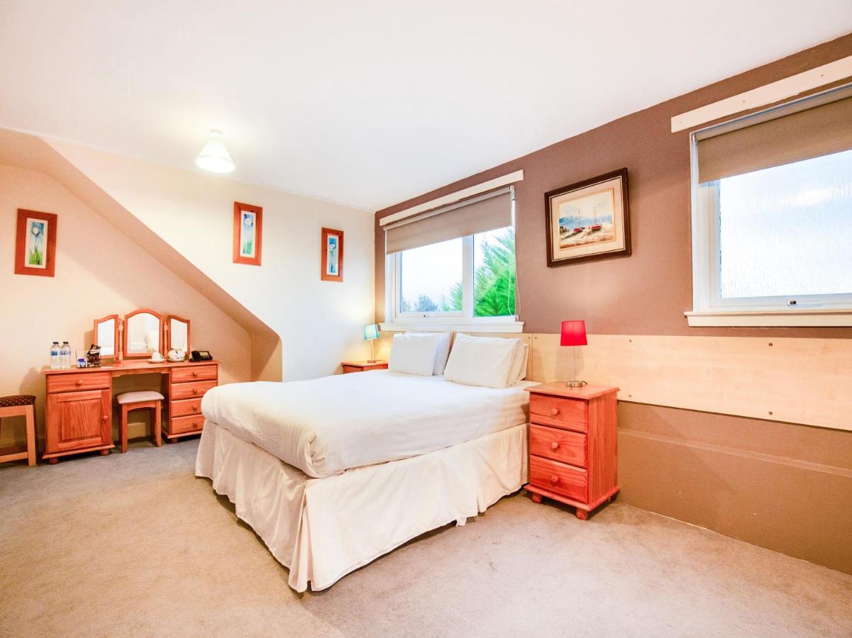 The Aboukir Hotel Carnoustie Bagian luar foto