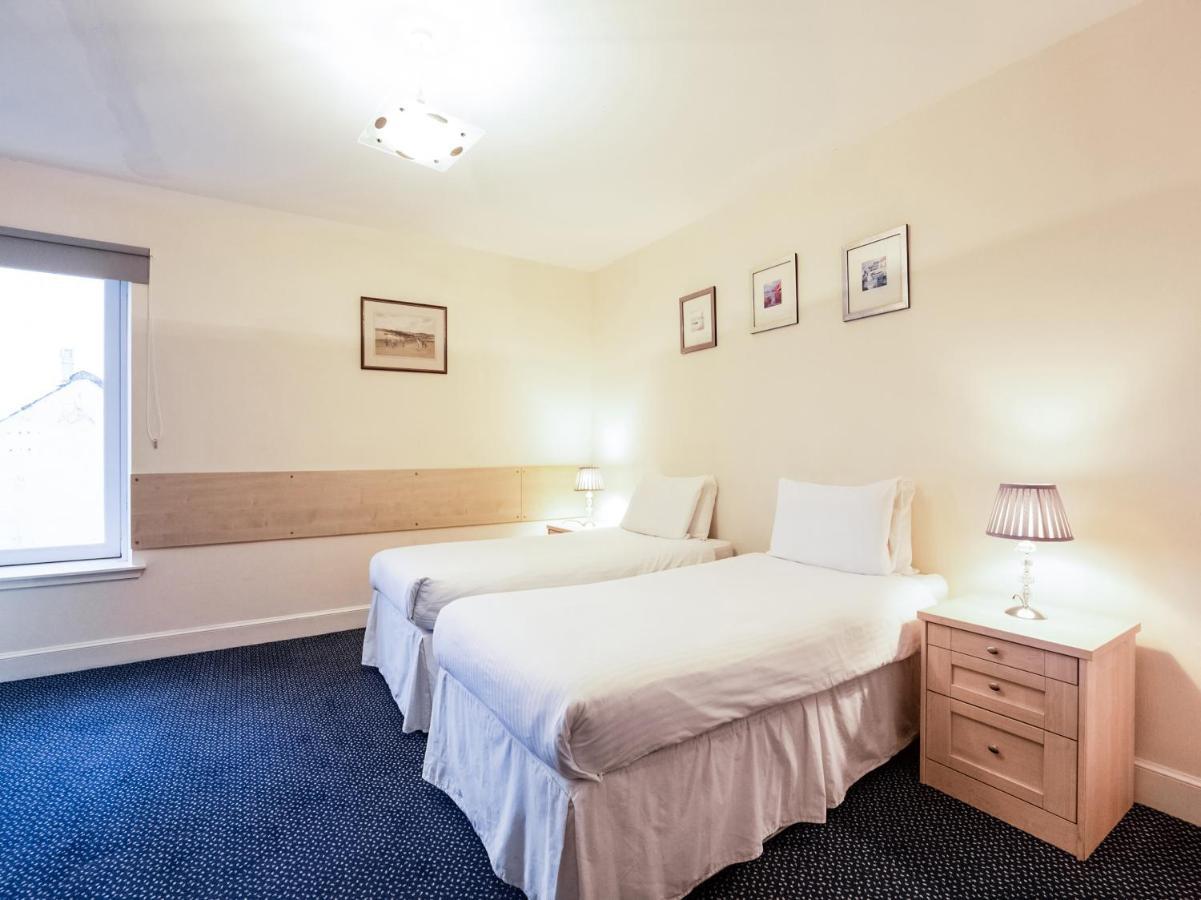 The Aboukir Hotel Carnoustie Bagian luar foto