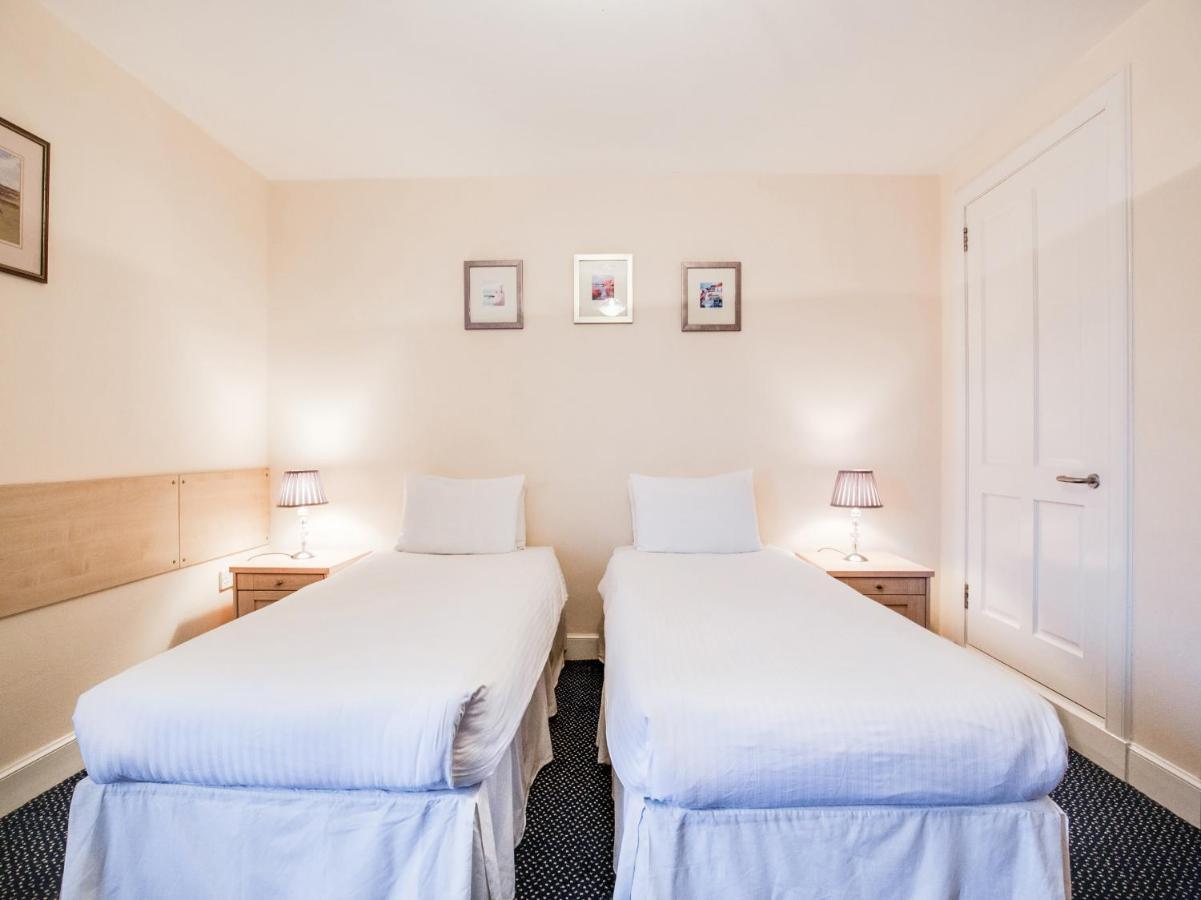 The Aboukir Hotel Carnoustie Bagian luar foto